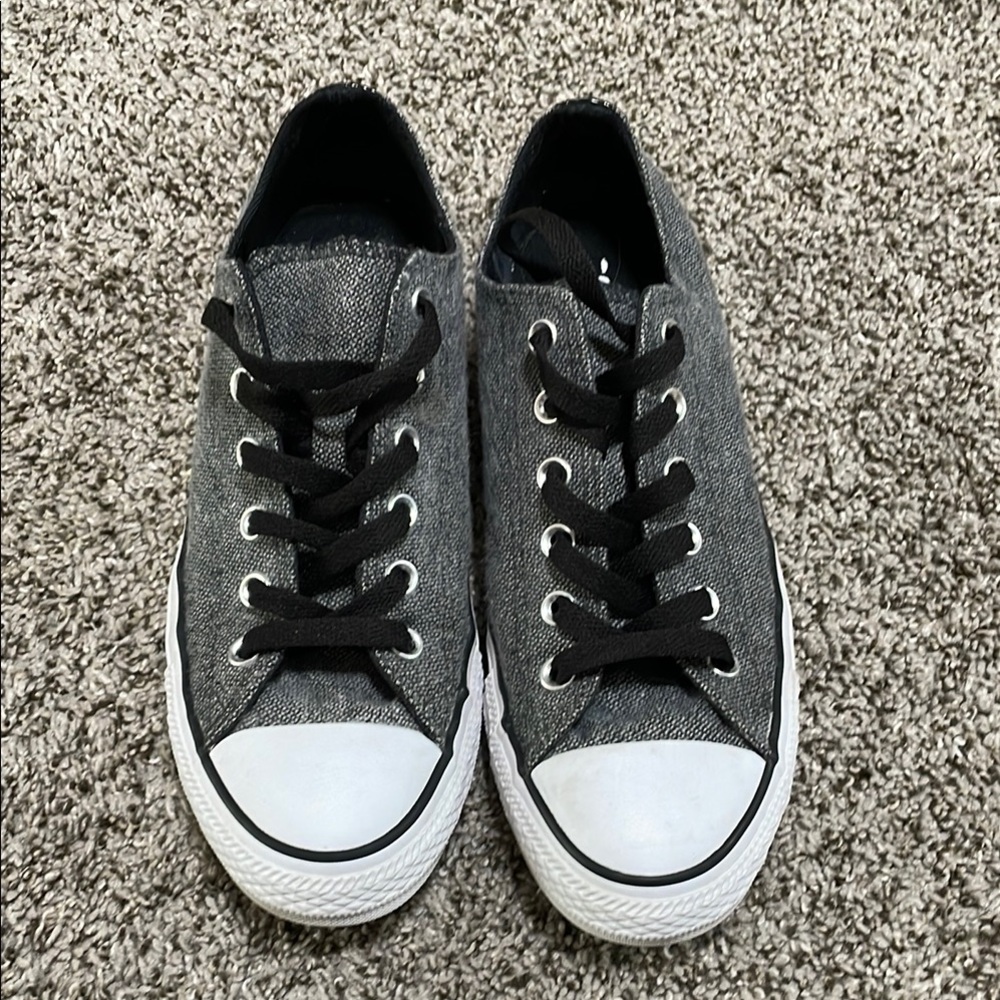 Converse All Stars Women’s Lowtop Sneakers Size 10